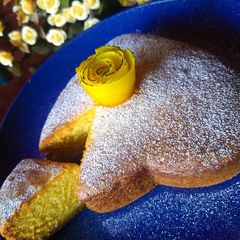 A picture of Pumpkin cake.