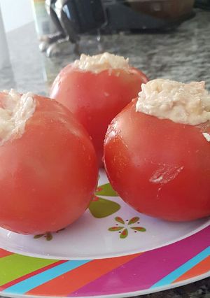Una foto de Tomates rellenos a mi manera