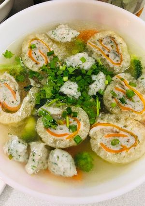 Hình của món Canh bóng thả cá thát lát.