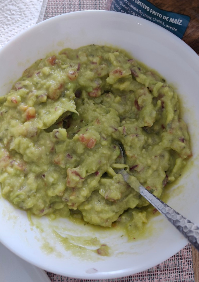 Una foto de Guacamole casero