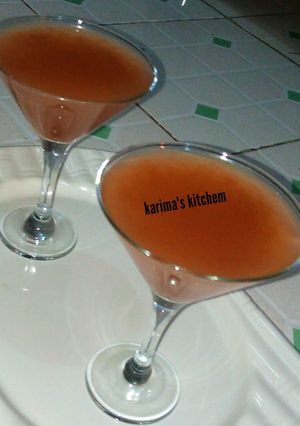 A picture of Plum juice.