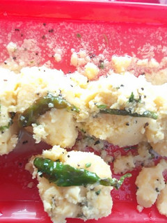 सूजी के ढोकले (suji ke dhokle recipe in Hindi) रेसिपी मुख्य फोटो