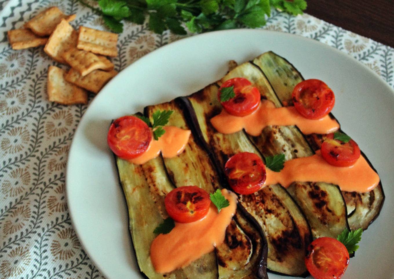 Berenjenas a la plancha con salmorejo