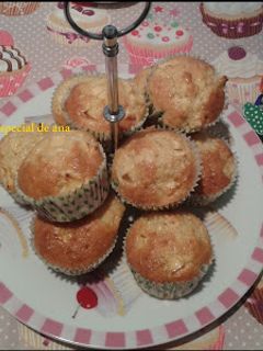 Una foto de Magdalenas rellenas con plátano
