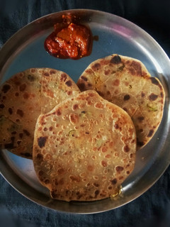 मूली के पराठे (Mooli ke parathe recipe in Hindi) रेसिपी मुख्य फोटो