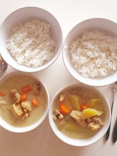 Hình của món Cari gà.