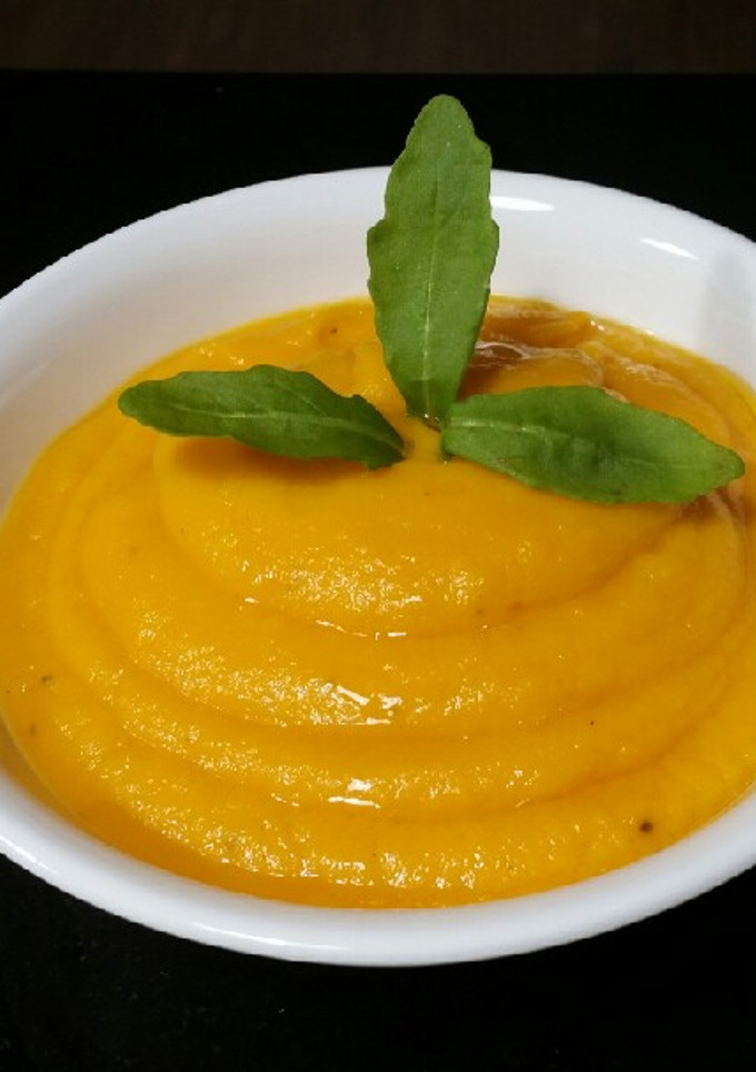 Una foto de Crema de calabaza y zanahoria
