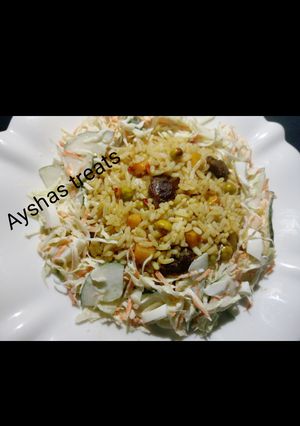 Hadin shinkafa da coleslaw ainihin hoton girkin