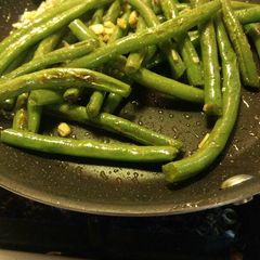 A picture of Stir Fry Garlic Green Beans.