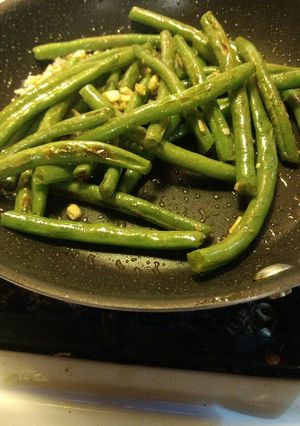 A picture of Stir Fry Garlic Green Beans.