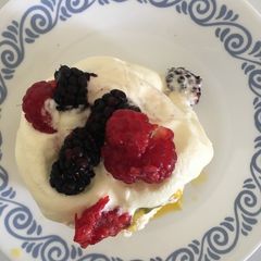 A picture of Cream and Berries Meringue Nests#summerchallenge3.
