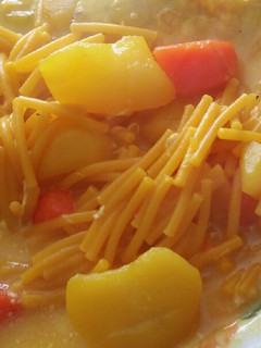 Una foto de Patatas al azafrán