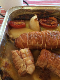 Una foto de Pollo relleno con jamón y queso