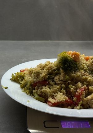 Фото Булгур з куркою та овочами.