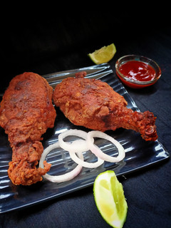 ফ্রায়েড চিকেন (Fried chicken recipe in Bengali) রেসিপির প্রধান ছবি