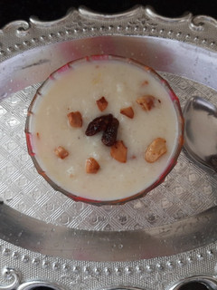 பாஸ்மதி ரைஸ் கீர் (Basmati rice kheer recipe in tamil) செய்முறை முக்கிய புகைப்படம்