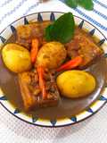 Brongkos Tahu Telur khas Yogyakarta