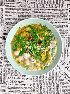 Hình của món Canh Chua Chả Cá Bông Điên Điển.