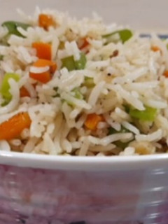 வெஜ் ரைஸ் (Veg rice recipe in tamil) செய்முறை முக்கிய புகைப்படம்