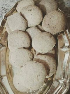 Una foto de Mantecados de canela y de limón