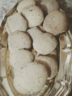 Una foto de Mantecados de canela y de limón
