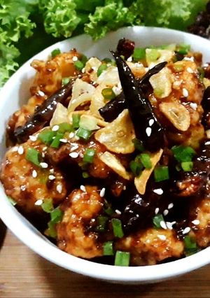 A picture of Sweet & Sour Crispy Cauliflower.
