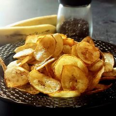 A picture of Classic Salted Banana Chips.