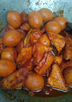Foto resep Semur Tahu Telur untuk Nasi Uduk Betawi