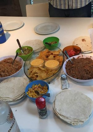 Una foto de Tacos de carne o pollo