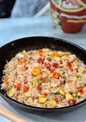 Hình của món Cơm chiên dương châu.