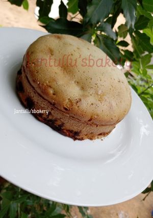 A picture of Quick & Easy grapes cake.