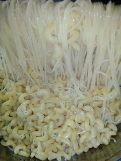 Taliya da macaroni ainihin hoton girkin