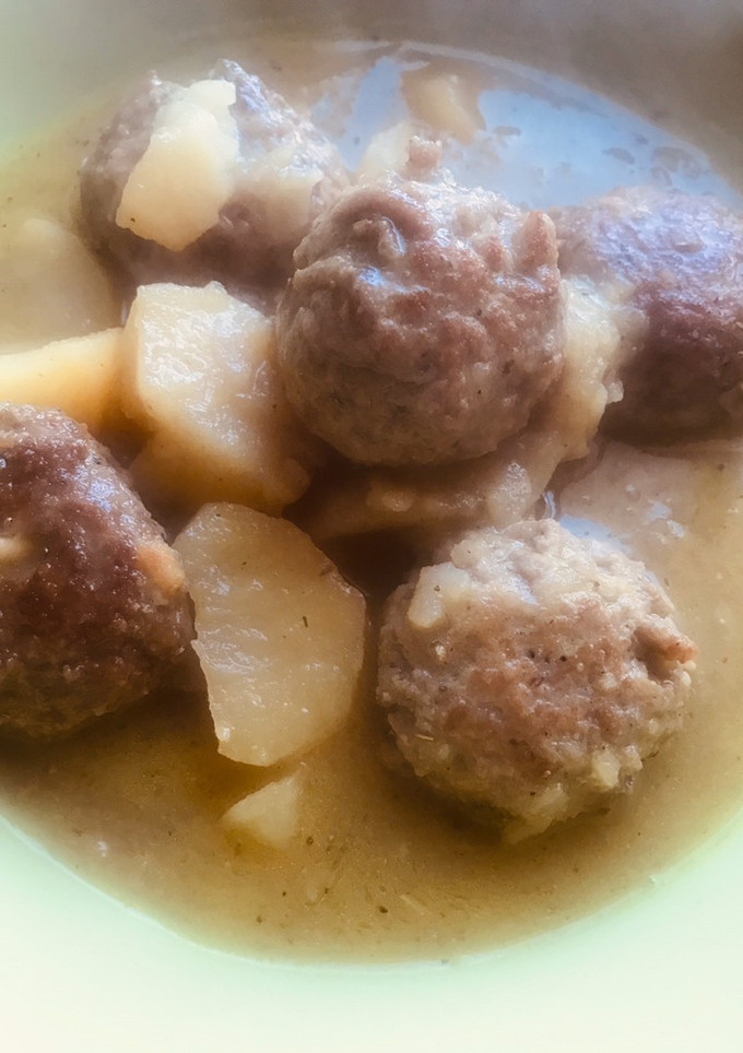 Una foto de Albóndigas de dos carnes, guisadas con mucho amor