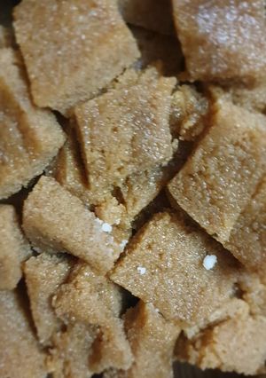 A picture of Sohan halwa.