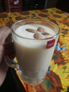 A picture of Mango shake.