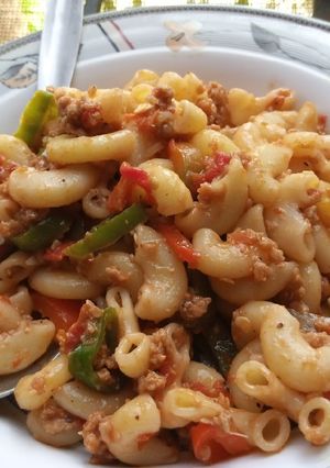 A picture of Qeema macroni.
