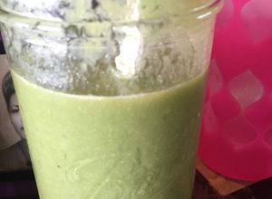 Una foto de Batido Verde las 3 P's (Pera-Piña-Pepino)