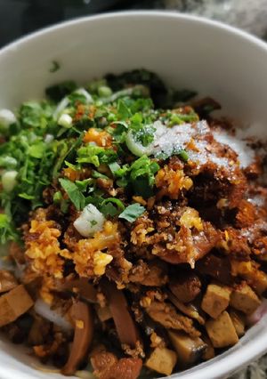 รูปของ ก๋วยเตี๋ยวหลอดทรงเครื่อง
