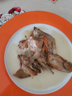 Una foto de Conejo en escabeche Thermomix