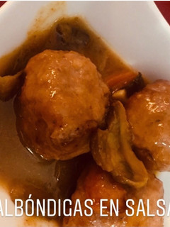 Una foto de Albóndigas en salsa