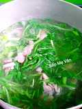 Canh cải xanh non nấu thịt bò