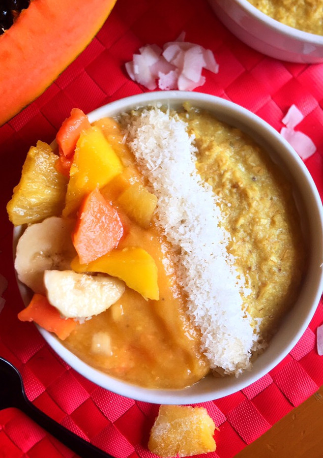Una foto de Porridge de avena Tropical
