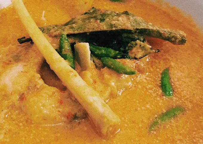 Resep Gulai Ikan Mas Oleh Dapur Dinda - Cookpad