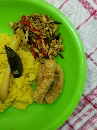 Cara Gampang Menyiapkan Resep  Nasi kuning magicom praktis yang Enak, Menggugah Selera