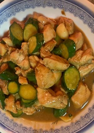 小黃瓜🥒炒雞丁 的食譜成品照片