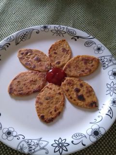 मिस्सी रोटी(missi roti recipe in hindi) रेसिपी मुख्य फोटो