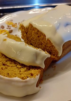 Foto di Plumcake alla Zucca con Frosting al Formaggio