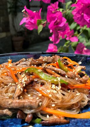 Hình của món Miến trộn cung đình (Hàn Quốc).