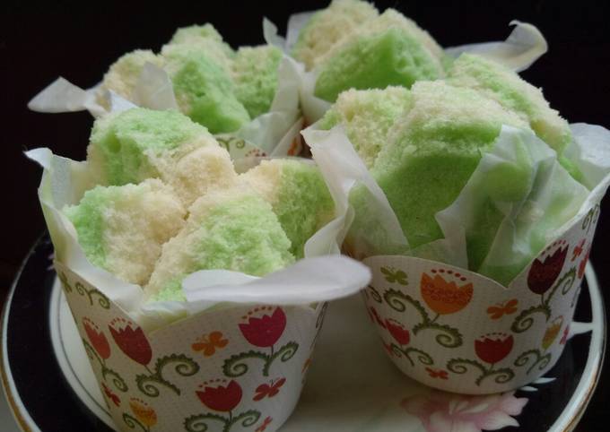 Resep Bolu kukus mekar pandan Anti Gagal