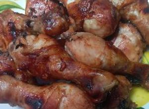 Una foto de Pollo asado con salsa barbecue